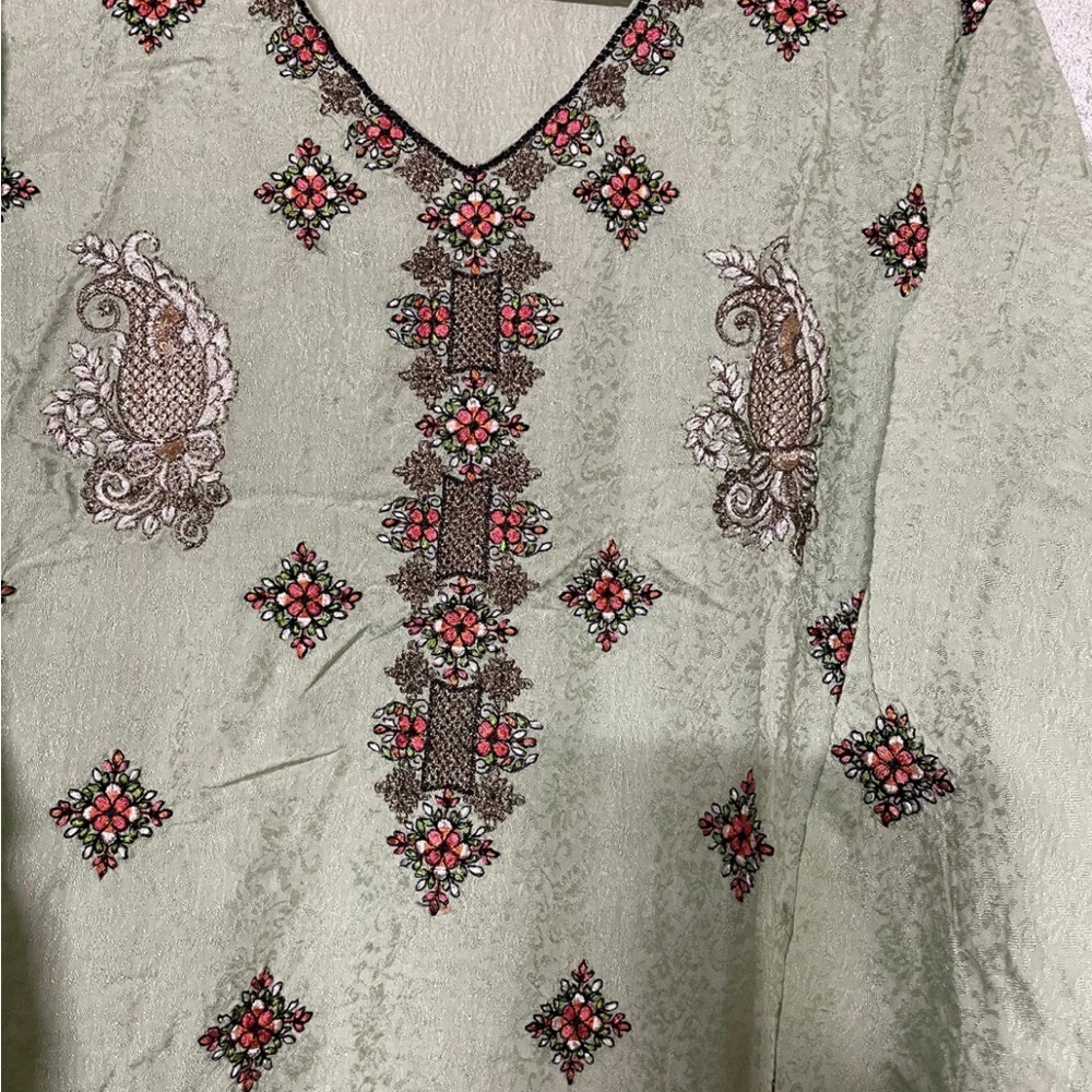 Embroidered Mint Green and Pink Ethnic Outfit plus size 3 PCs Pakistani dress - Picture 2 of 4